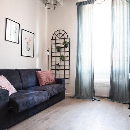 Youhosty - Correggio 12 Milano Eksteriør billede