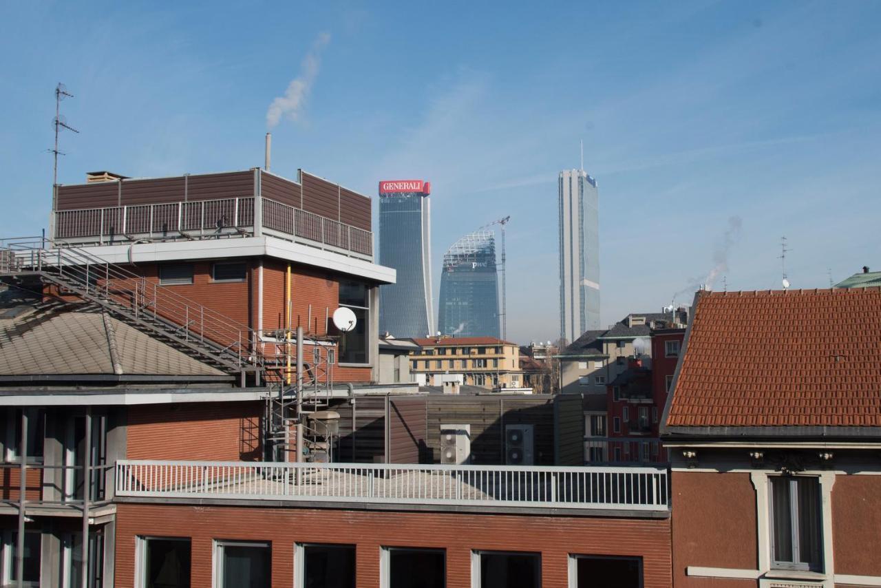 Youhosty - Correggio 12 Milano Eksteriør billede