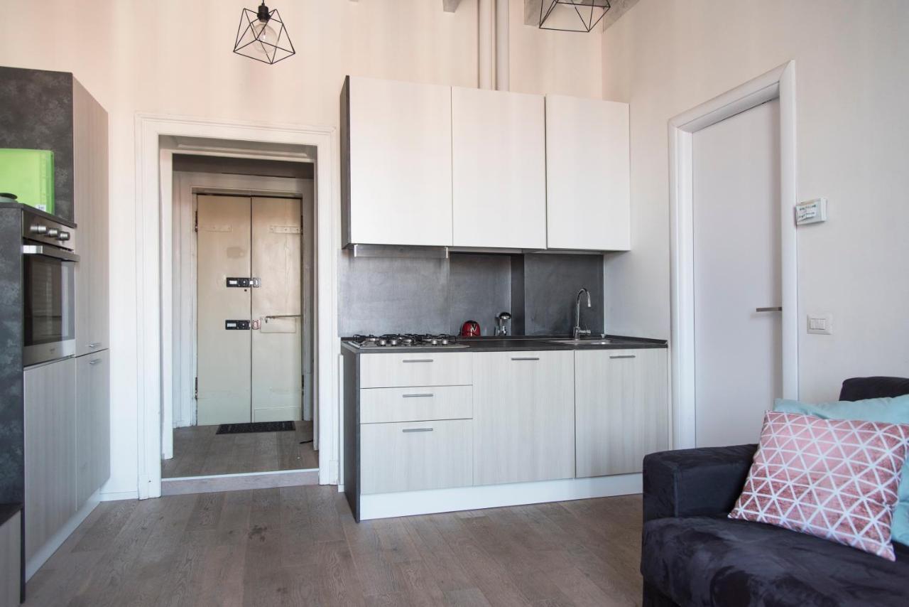 Youhosty - Correggio 12 Milano Eksteriør billede